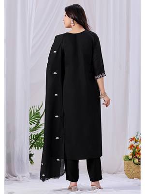 Women's black embroidered mul kurta pant dupatta set with pocket | handwork ethnic wear for women 4