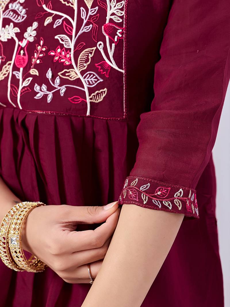 Women's maroon embroidered mul kurta pant dupatta set with pocket | handwork ethnic wear for women
