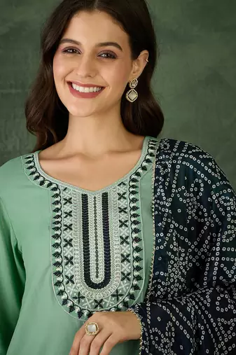 Women's Beautiful Thread Work Rayon Fabric Straight Kurta Pant and Dupatta Set
