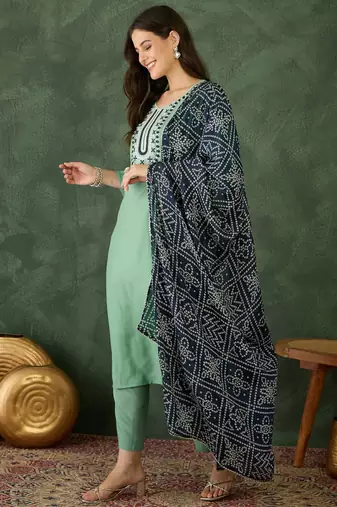 Women's Beautiful Thread Work Rayon Fabric Straight Kurta Pant and Dupatta Set