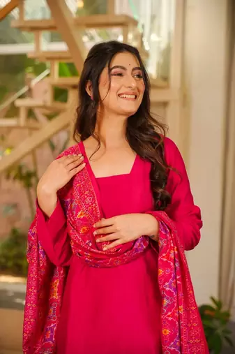 Women's Beautiful Solid Silk Crepe Fabric Straight Kurta Patiala and Dupatta Set