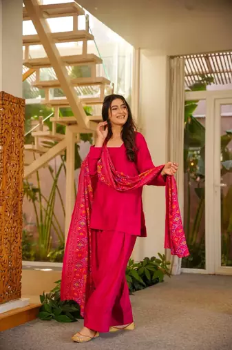 Women's Beautiful Solid Silk Crepe Fabric Straight Kurta Patiala and Dupatta Set