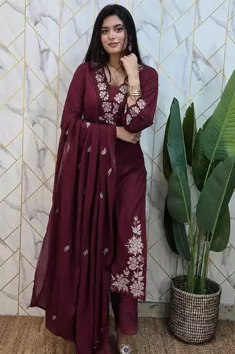 Women Maroon Embroidered Kurta Set with Dupatta