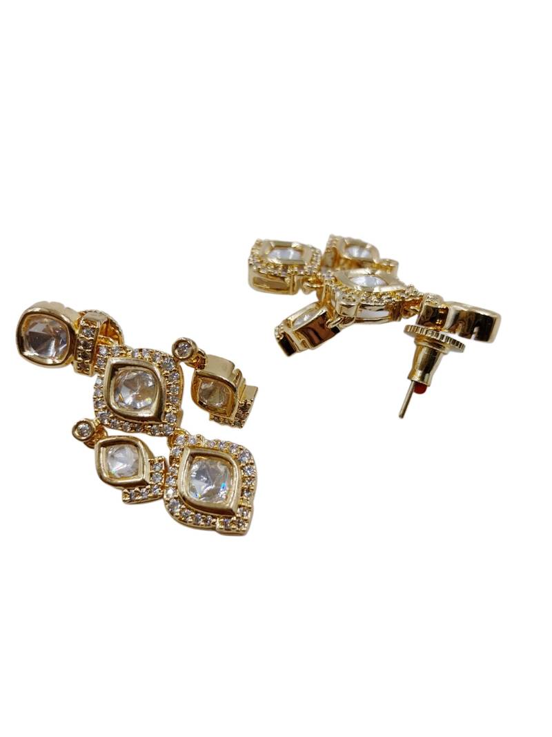 Gold-plated kundan choker necklace set with earrings for women