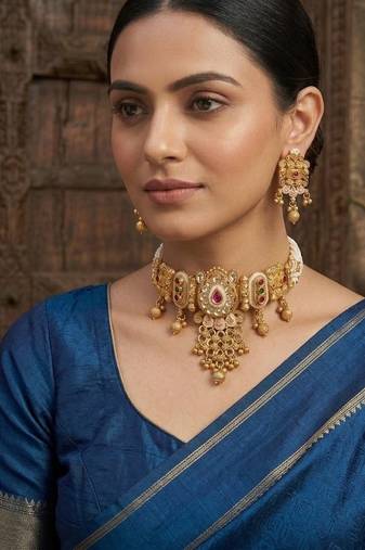 Traditional kundan meenakari choker jewelry set for women