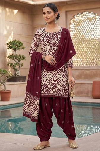 Red printed cotton blend stitched geometric print salwar kurta dupatta for women
