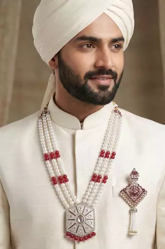 Beaded Layered Dulha Moti Mala With Designer Brooch