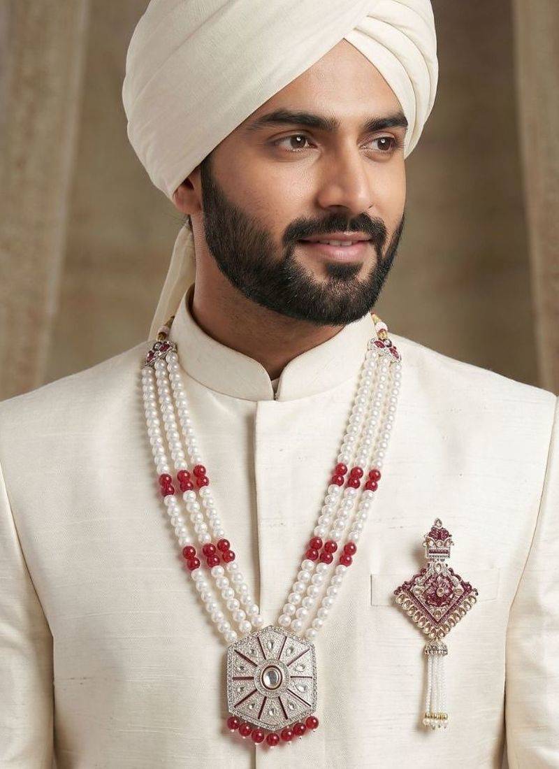 Beaded Layered Dulha Moti Mala With Designer Brooch