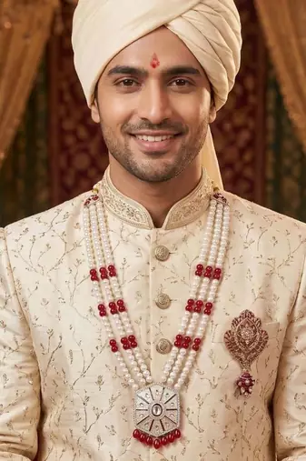 Beaded Layered Dulha Moti Mala With Designer Brooch