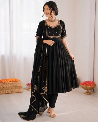 Black vichitra silk thread with sequin anarkali suit 3