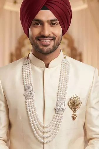 Traditional Groom Sherwani Mala Set with Brooch