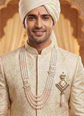Royal Multi-Layered Groom Sherwani Mala with Decorative Brooch 6