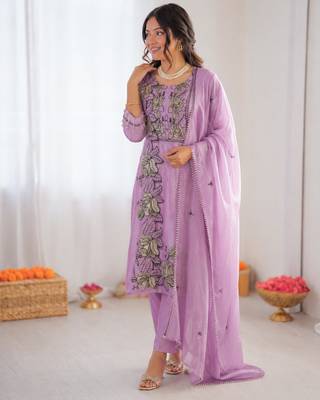 Light lavender art silk thread work  salwar suit 2