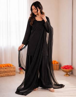 Black crepe thread with sequin farshi salwar suit 2