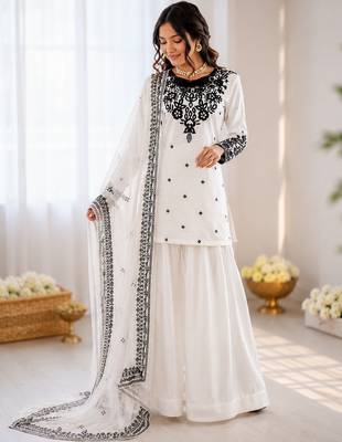 Off white crepe thread with sequin farshi salwar suit 2