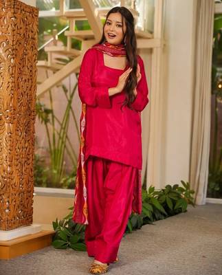 Women's Beautiful Solid Silk Crepe Fabric Straight Kurta Patiala and Dupatta Set 3
