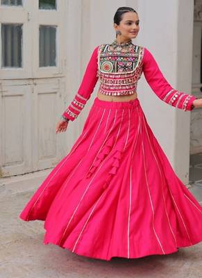 Traditional Pink Gujarati Embroidered With Mirror Lace Work Lehenga & Top for Garba Nights_Free Size 3
