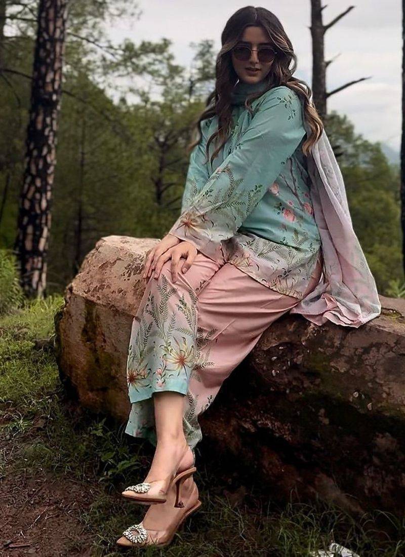 Sky blue premium maslin cotton kurti pant set with digital print dupatta