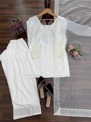 Off white crepe thread with sequin farshi salwar suit 6