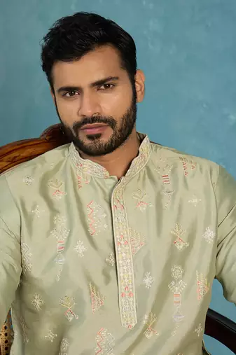Mens green silk blend solid embroidered kurta with trousers