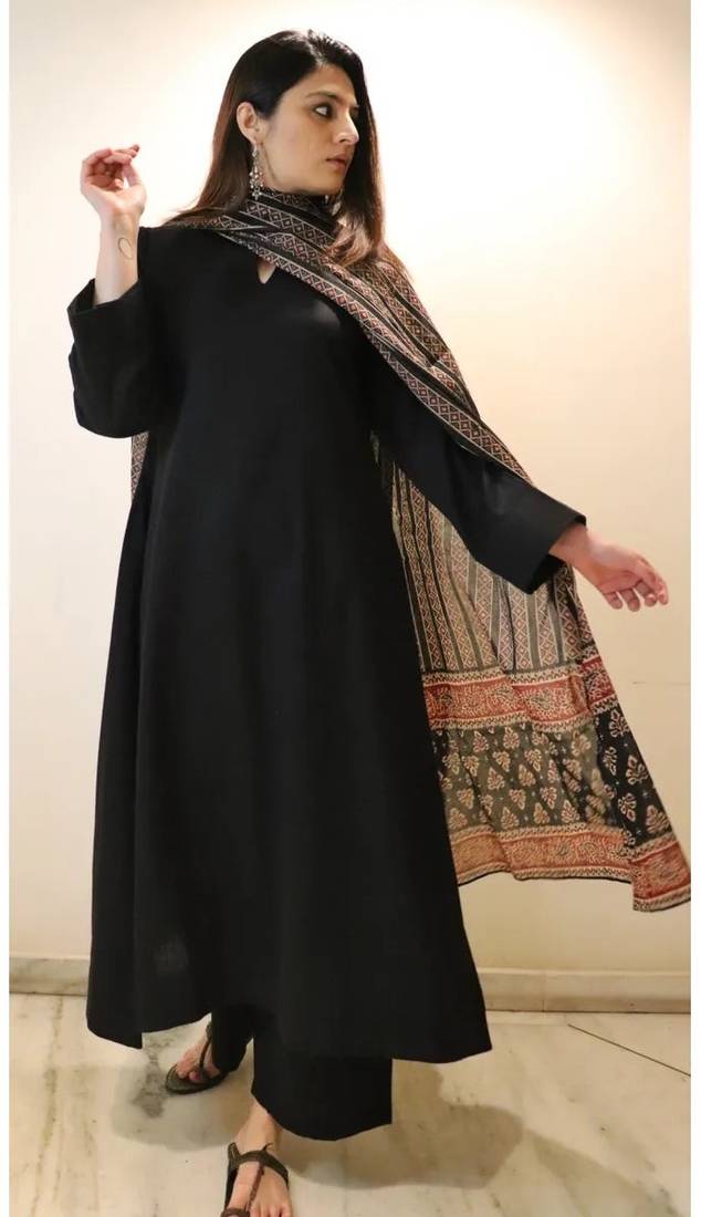 Women's Gorgeous Solid Viscose Chanderi Fabric Straight Kurta Pant and Dupatta Set