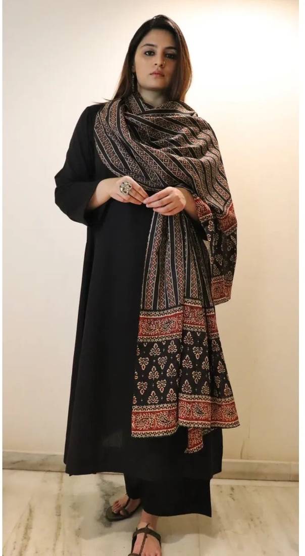 Women's Gorgeous Solid Viscose Chanderi Fabric Straight Kurta Pant and Dupatta Set
