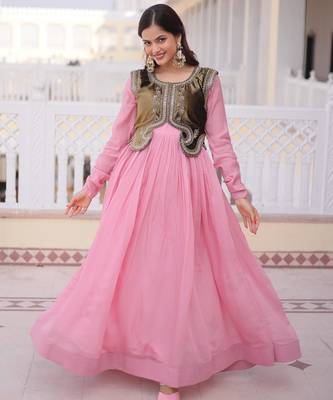 Pink chanderi gown with embroidery beats work 3