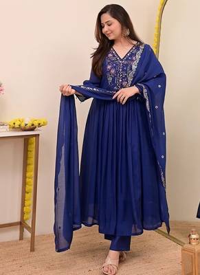 Women's Gorgeous Embroidery Work Chanderi Sik Fabric Flared Anarkali Pant and Dupatta Set 5