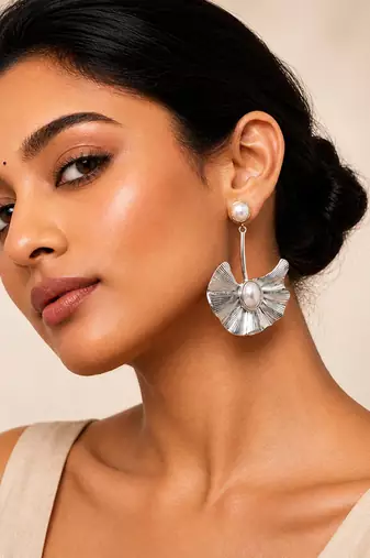 Silver plated pearl drop earrings