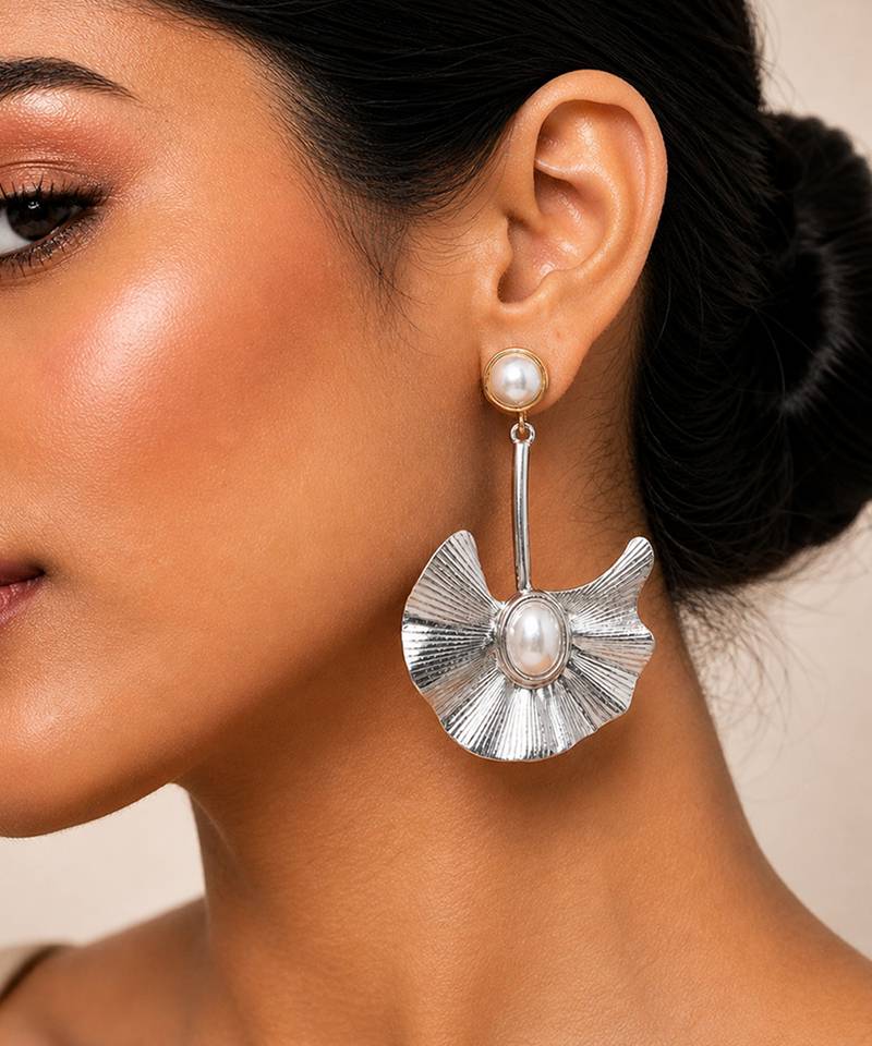 Silver plated pearl drop earrings