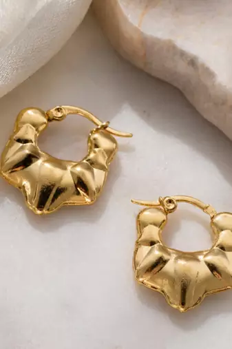 Gold quilted puffed hoop earrings
