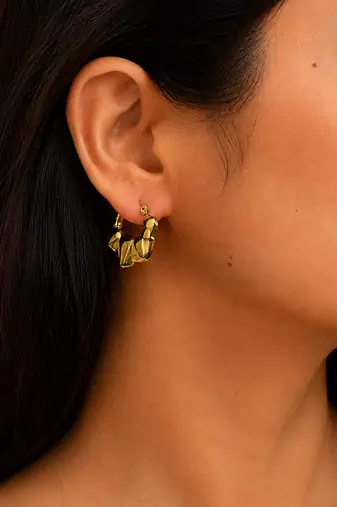 Gold quilted puffed hoop earrings
