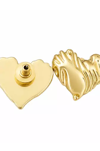 Gold ribbed wave heart stud earrings