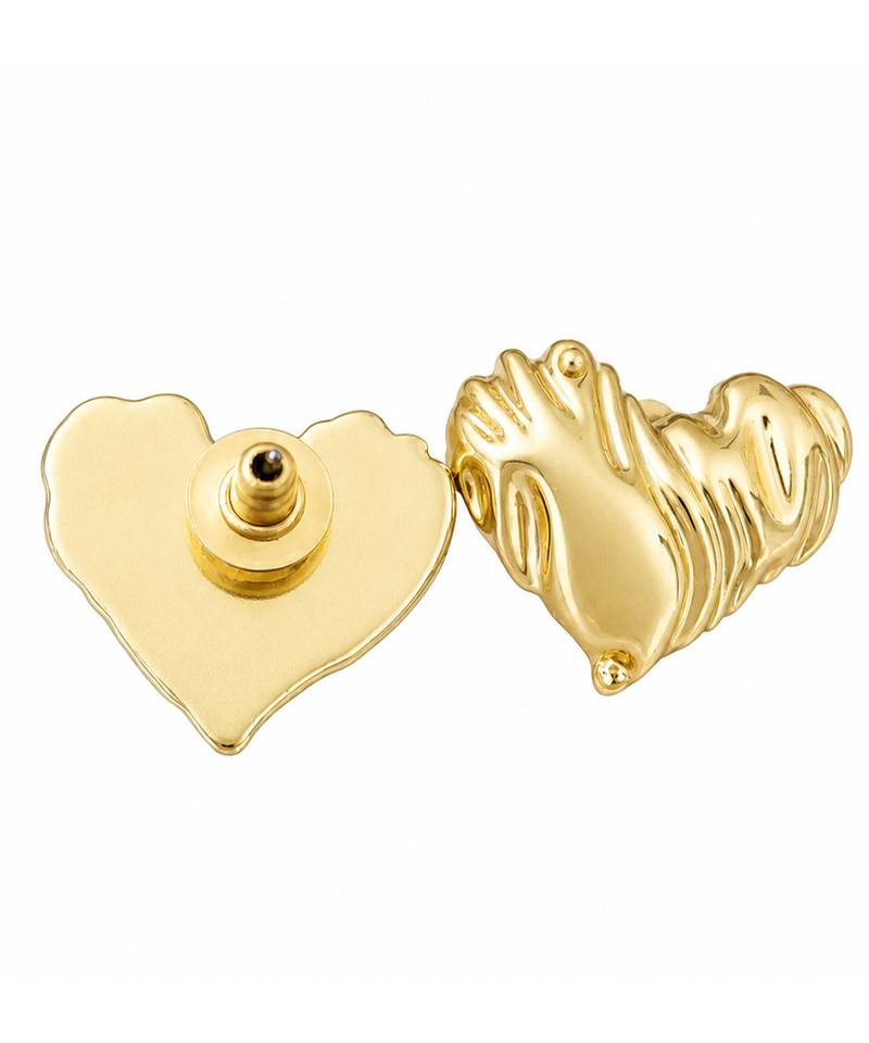 Gold ribbed wave heart stud earrings