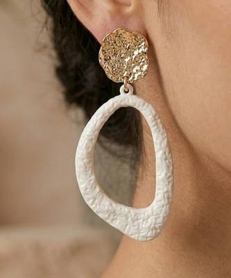 Metallic gold stud with drop earrings 2