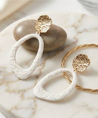 Metallic gold stud with drop earrings 3