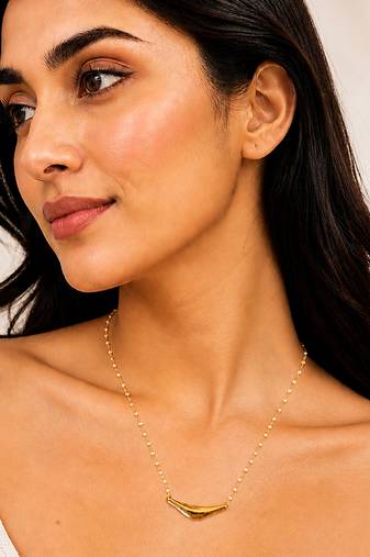 Mtallic gold curved bar pendant pearl rosary necklace