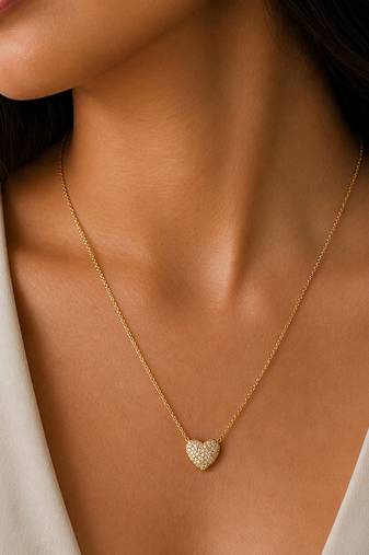 Gold mini heart pendant necklace
