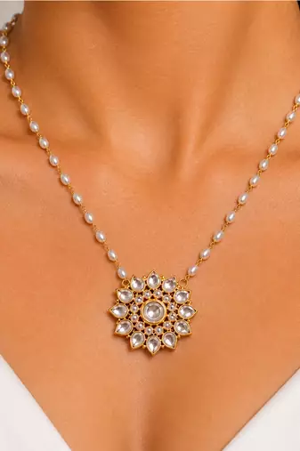 Pearl beaded chain kundan pendant necklace