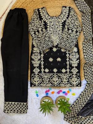 Elegant black georgette embroidered work girls' salwar suit set 2