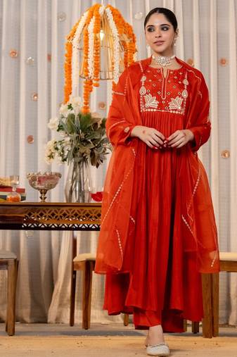 Women's Gorgeous Embroidery Work Chanderi Sik Fabric Flared Kurta Pant and Dupatta Set