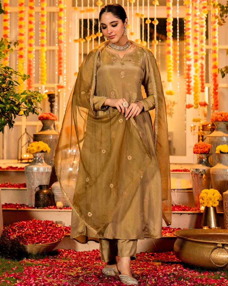 Women's Gorgeous Embroidery Work Simmar Chanderi Sik Fabric Flared Anarkali Pant and Dupatta Set
