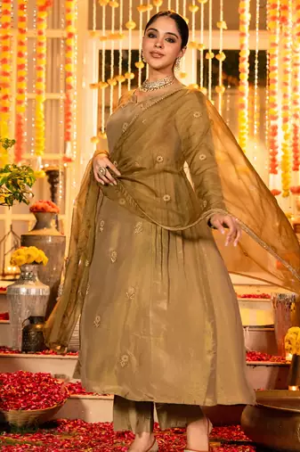 Women's Gorgeous Embroidery Work Simmar Chanderi Sik Fabric Flared Anarkali Pant and Dupatta Set