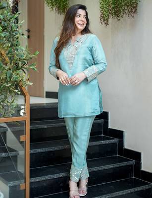 Women's Gorgeous Embroidery Work Simmer Silk Fabric Straight Kurta Pant 3