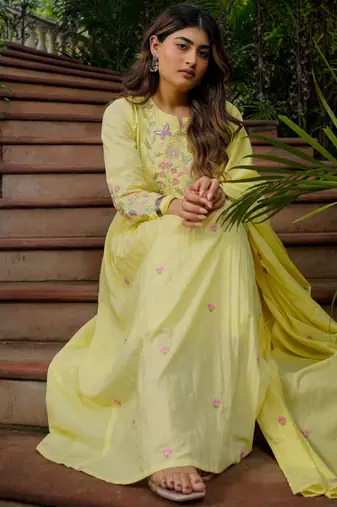 Women's Gorgeous Thread Work Chanderi Silk Fabric Flared Kurta Pant and Dupatta Set