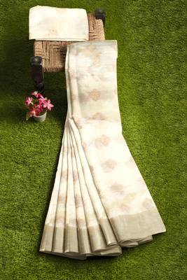 Cream oof white zari woven designer saree 3