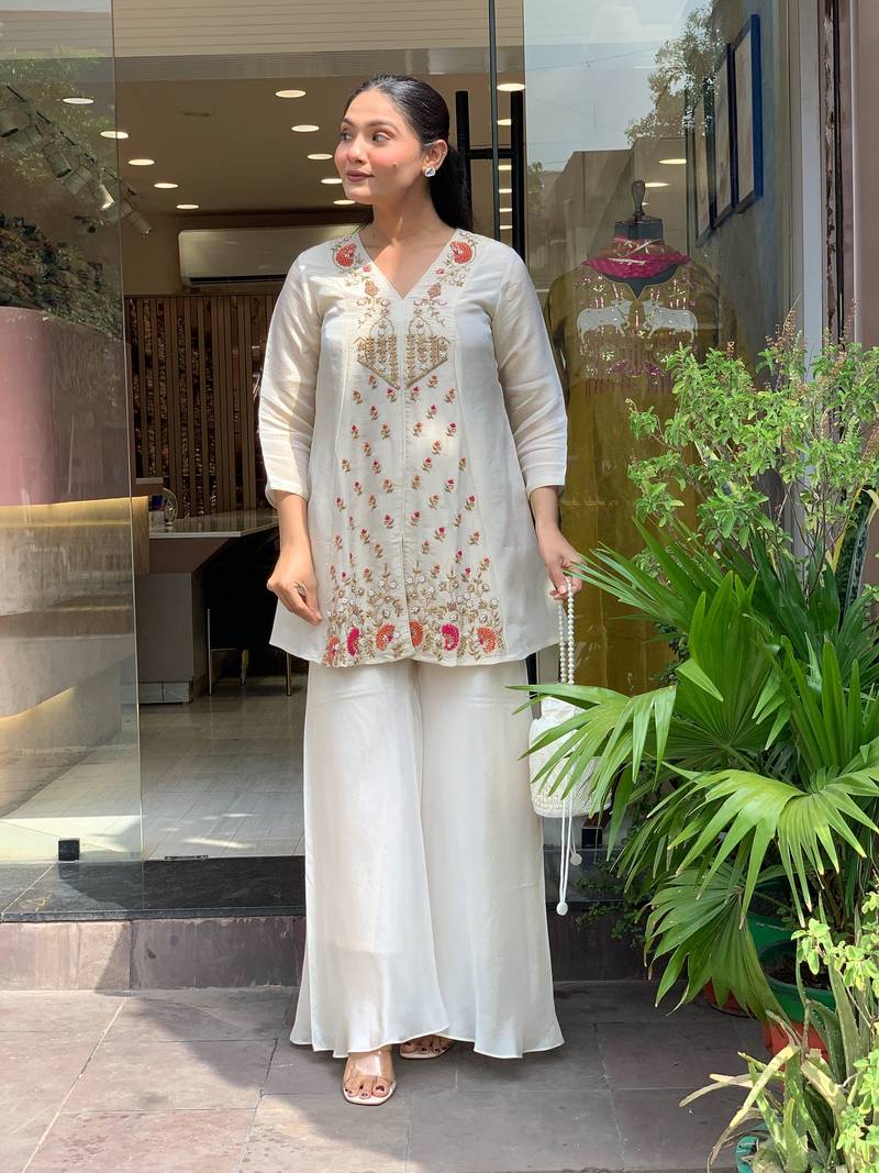 Women's Gorgeous Embroidery Work Silk Fabric Straight Kurta Palazzo Set