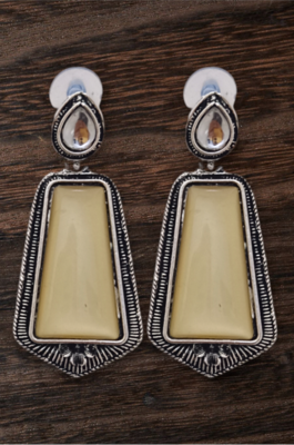 Cream monalisa cz stones silver plated earrings set 2