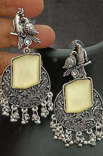 Cream monalisa cz stones bird silver replica earrings set