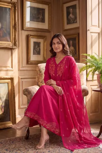 Elegant hot pink flared anarkali kurti and dupatta set for women